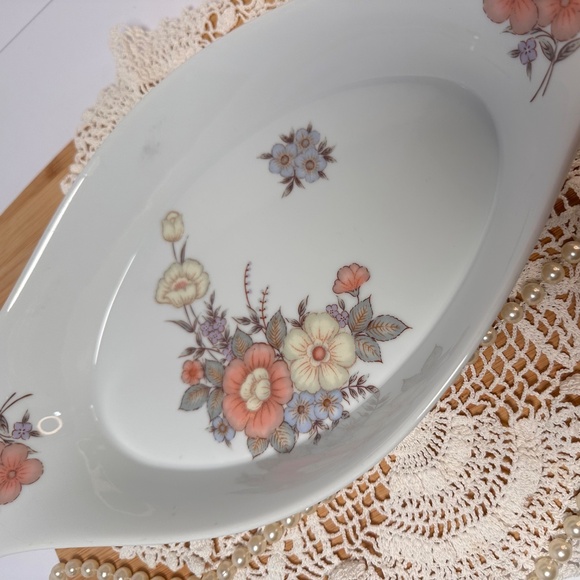 Vintage Made in Japan Oval Serving Platter Pastel Floral 1970s - Picture 2 of 5